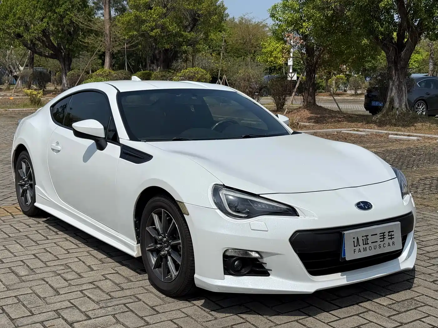 Subaru BRZ 2015 2.0i Automatic фото 3