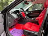 Фото 9 - Land Rover Range Rover Velar