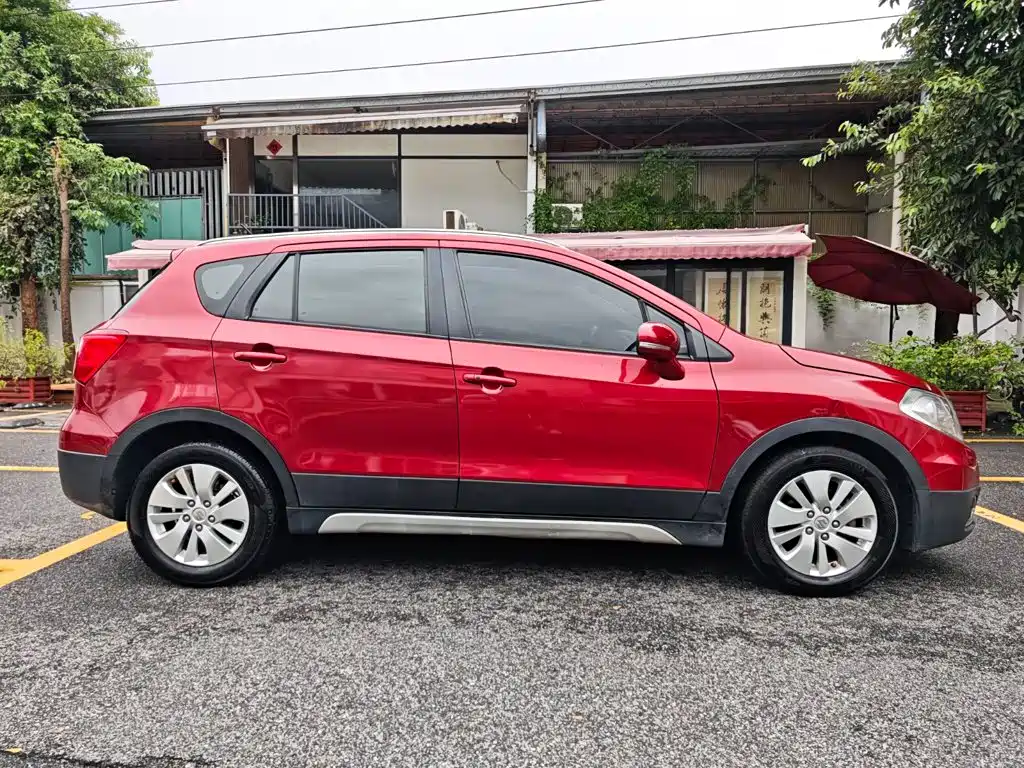Suzuki SX4 S-Cross 2015 2014 1.6L CVT 2WD Elite