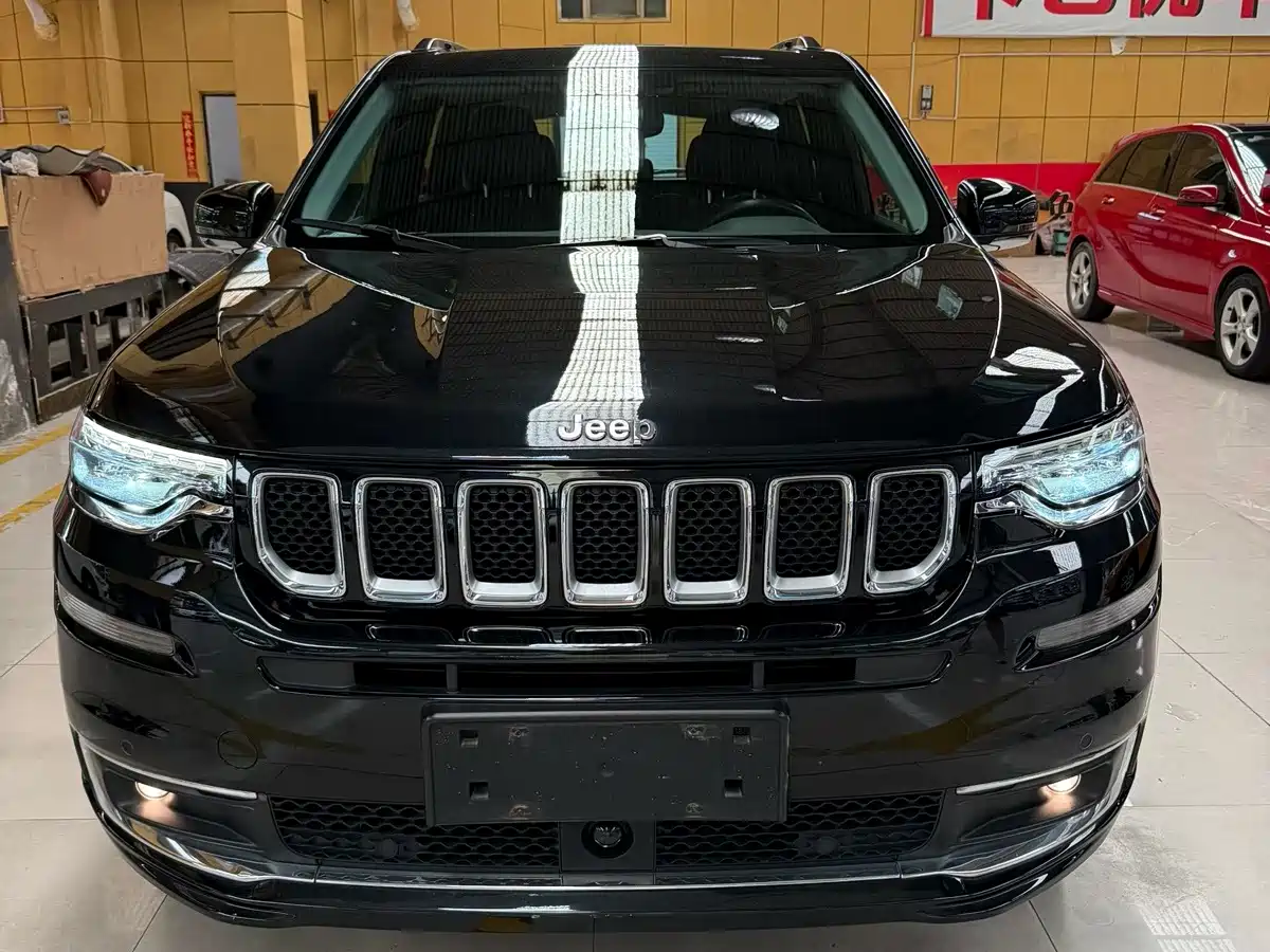 Jeep Grand Commander