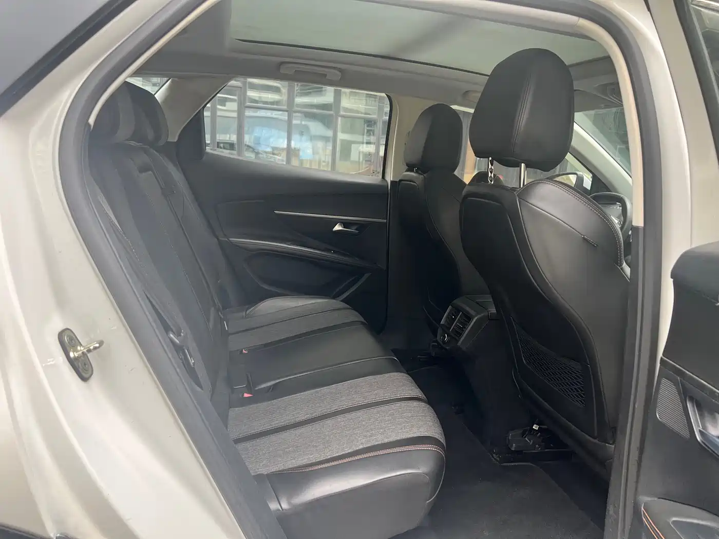 Peugeot 4008 2017 350THP Elite Edition фото 10