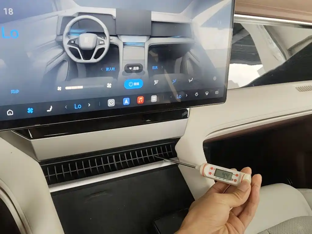 BYD Xia 2025 2025 DM-i 1.5T 180km Surpass Edition