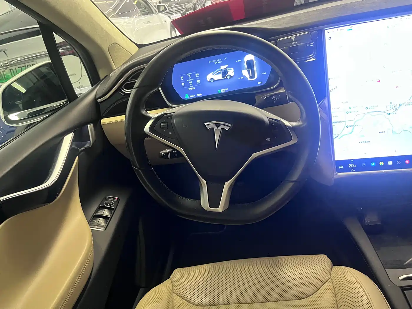 TESLA MODEL X