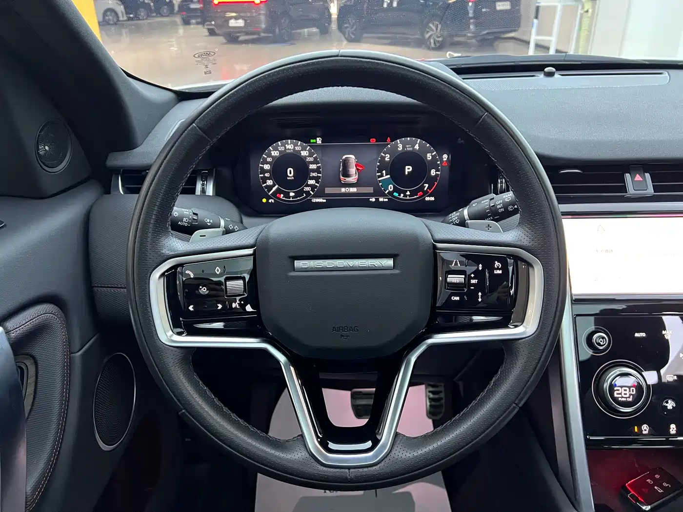 Land Rover Discovery Sport 2023 249PS R-Dynamic S Performance Version фото 5