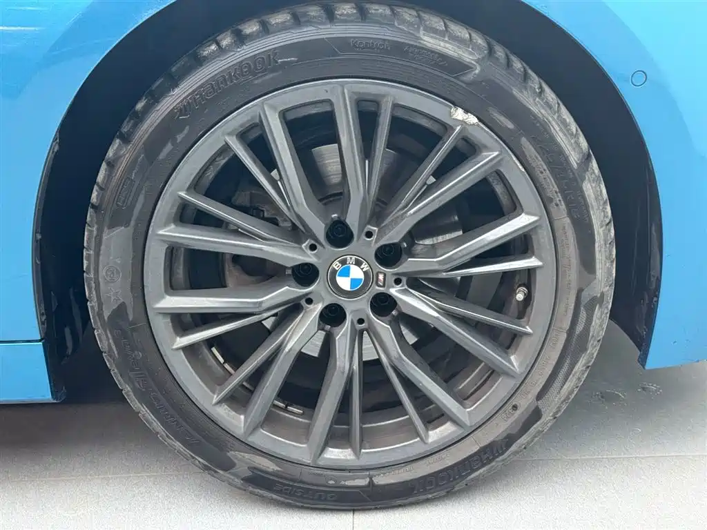 BMW 3 Series 2024 325i M Sport Shadowline Package фото 17