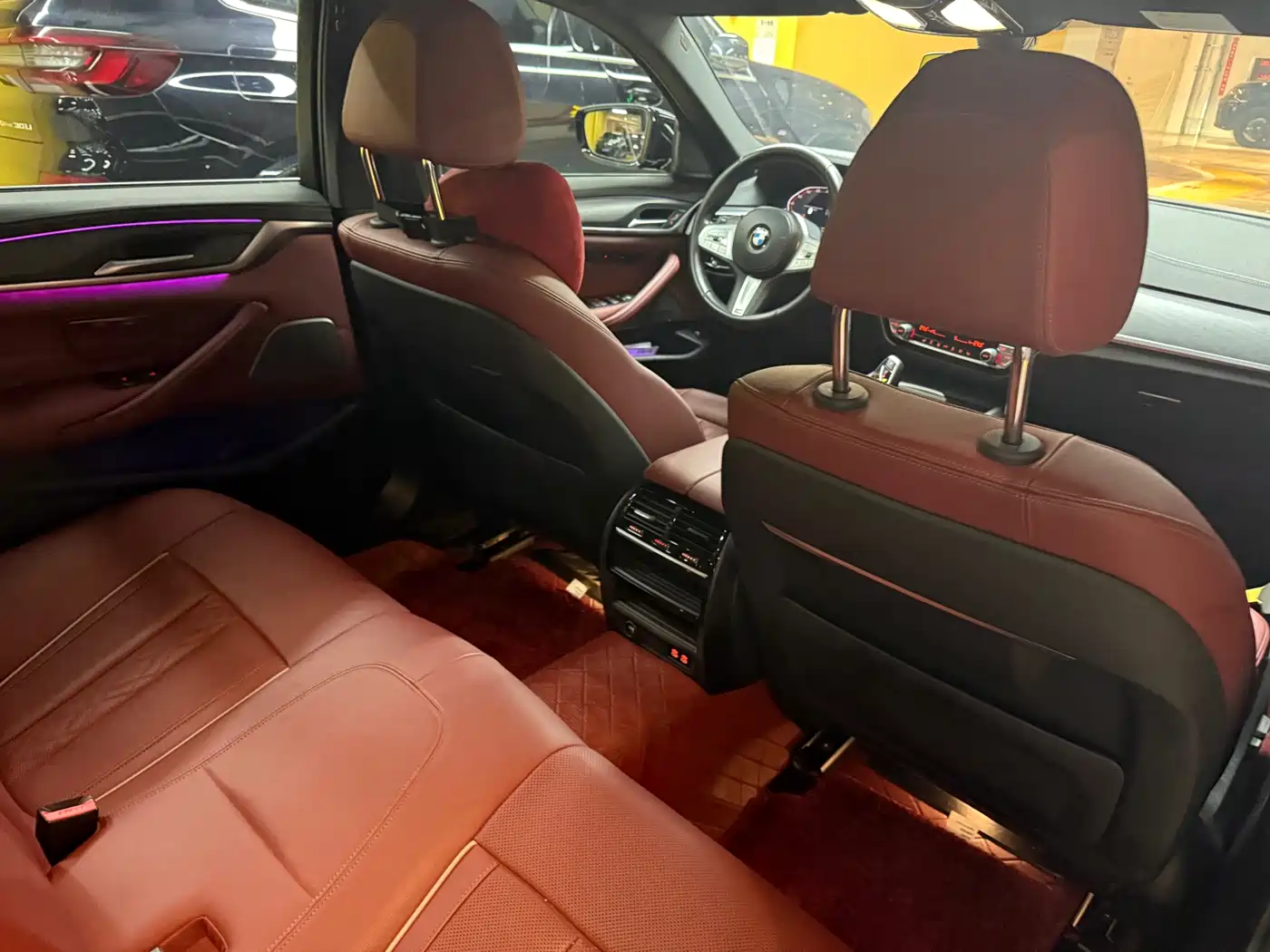 BMW 5 Series 2023 530Li Leading M Sport Package фото 12