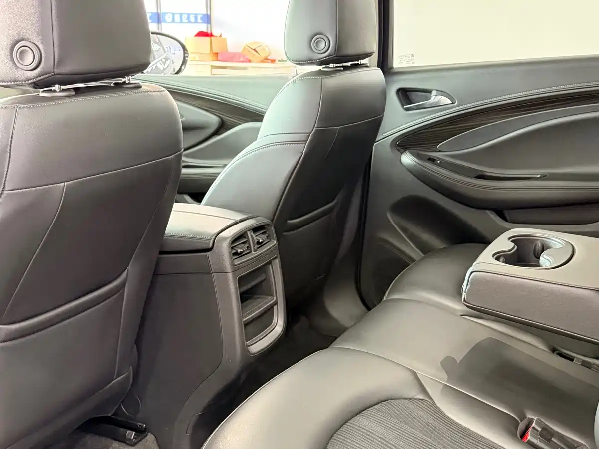 Buick Envision Plus 2021 532T FWD Leading Trim фото 22