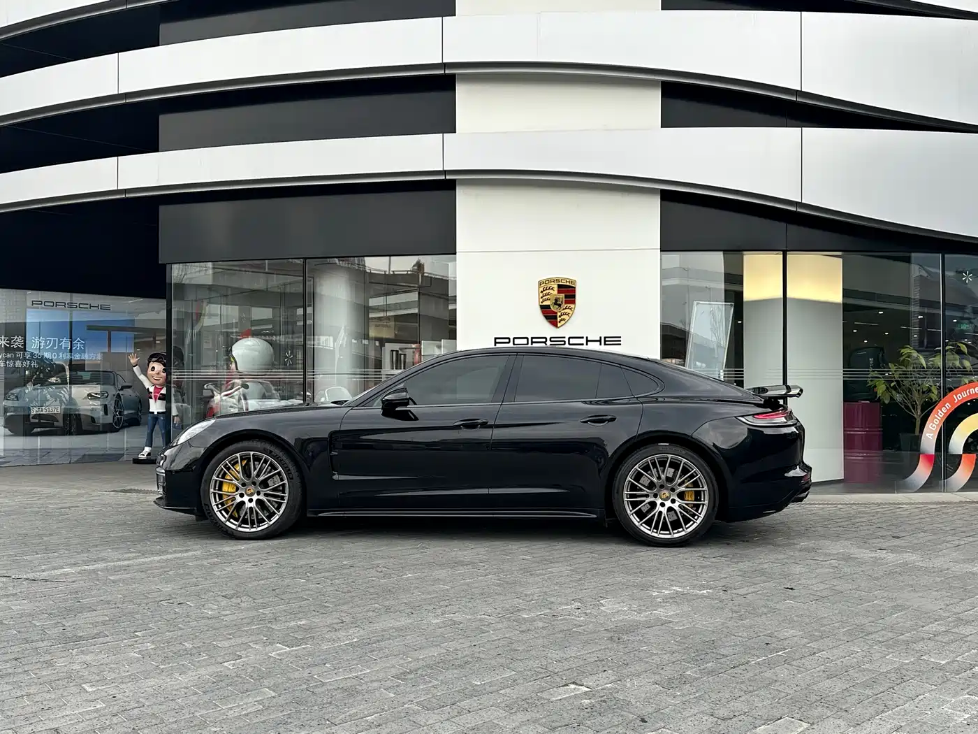 PORSCHE PANAMERA