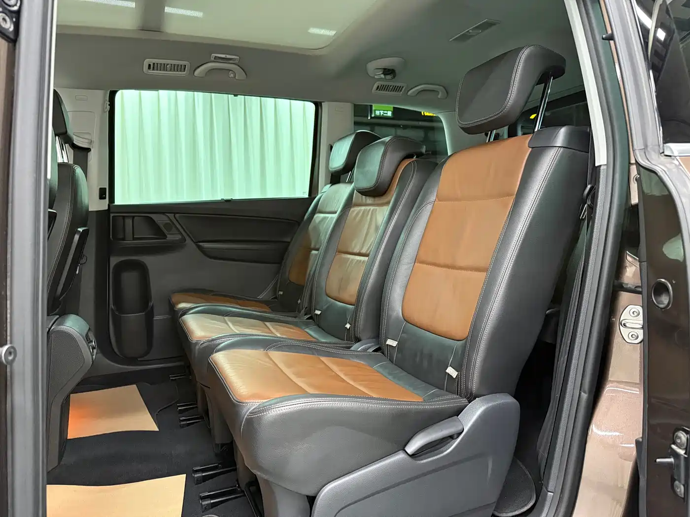 Volkswagen Sharan 2013 1.8TSI Comfort фото 16
