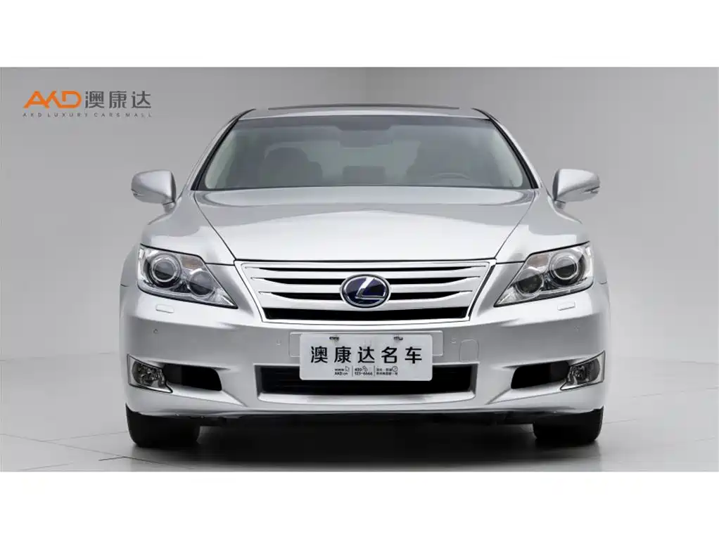 Фото 2 - Lexus LS