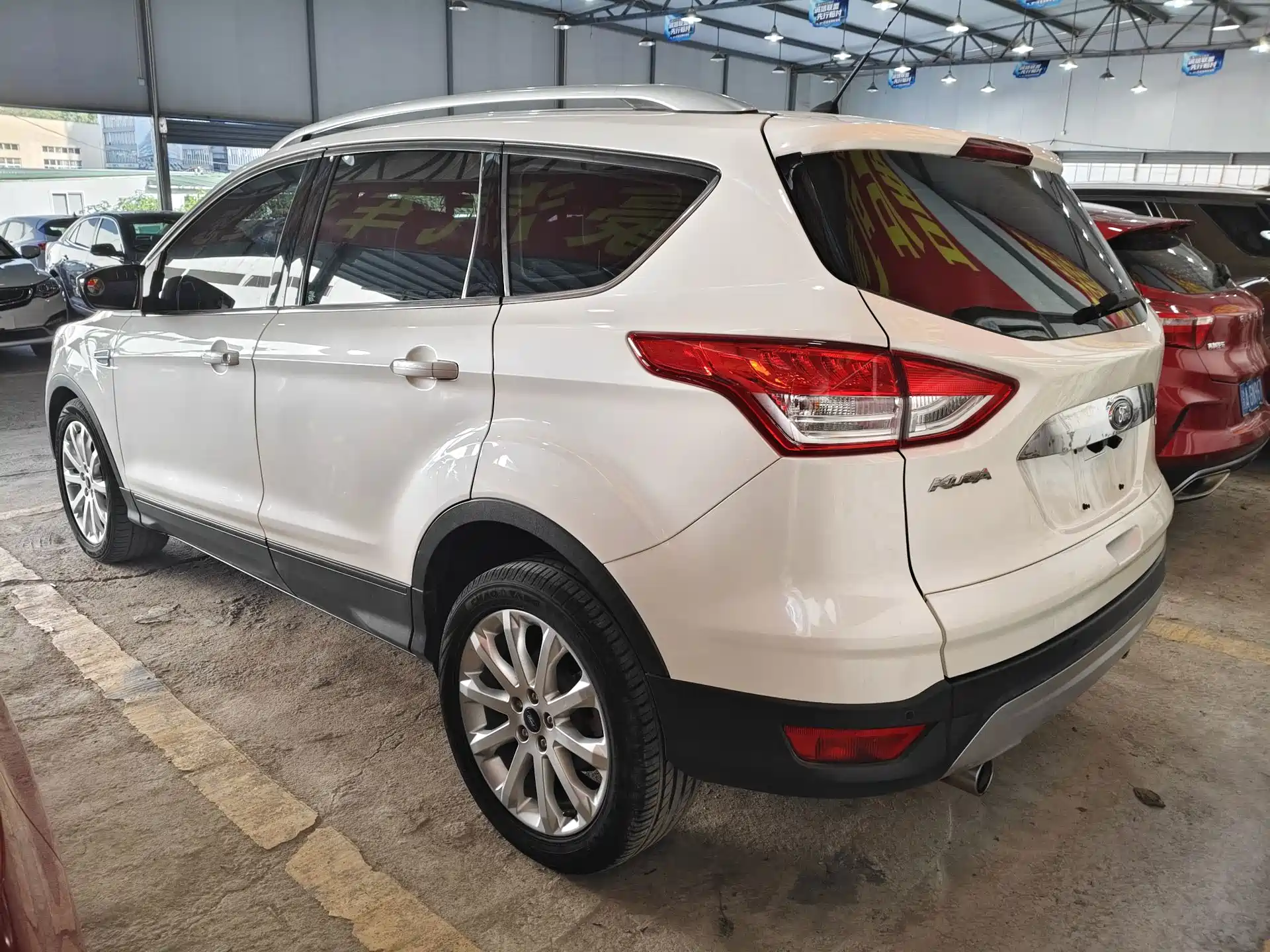 Фото 10 - Ford Kuga