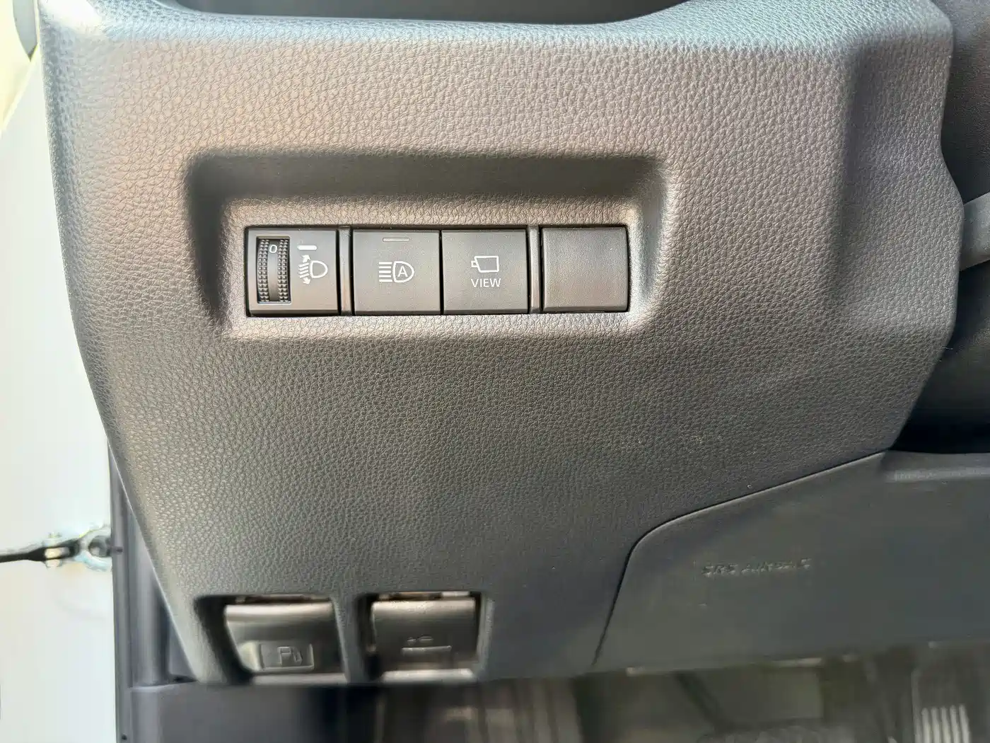 Toyota RAV4 Rongfang 2022 2.0L CVT 2WD Trend Edition фото 22