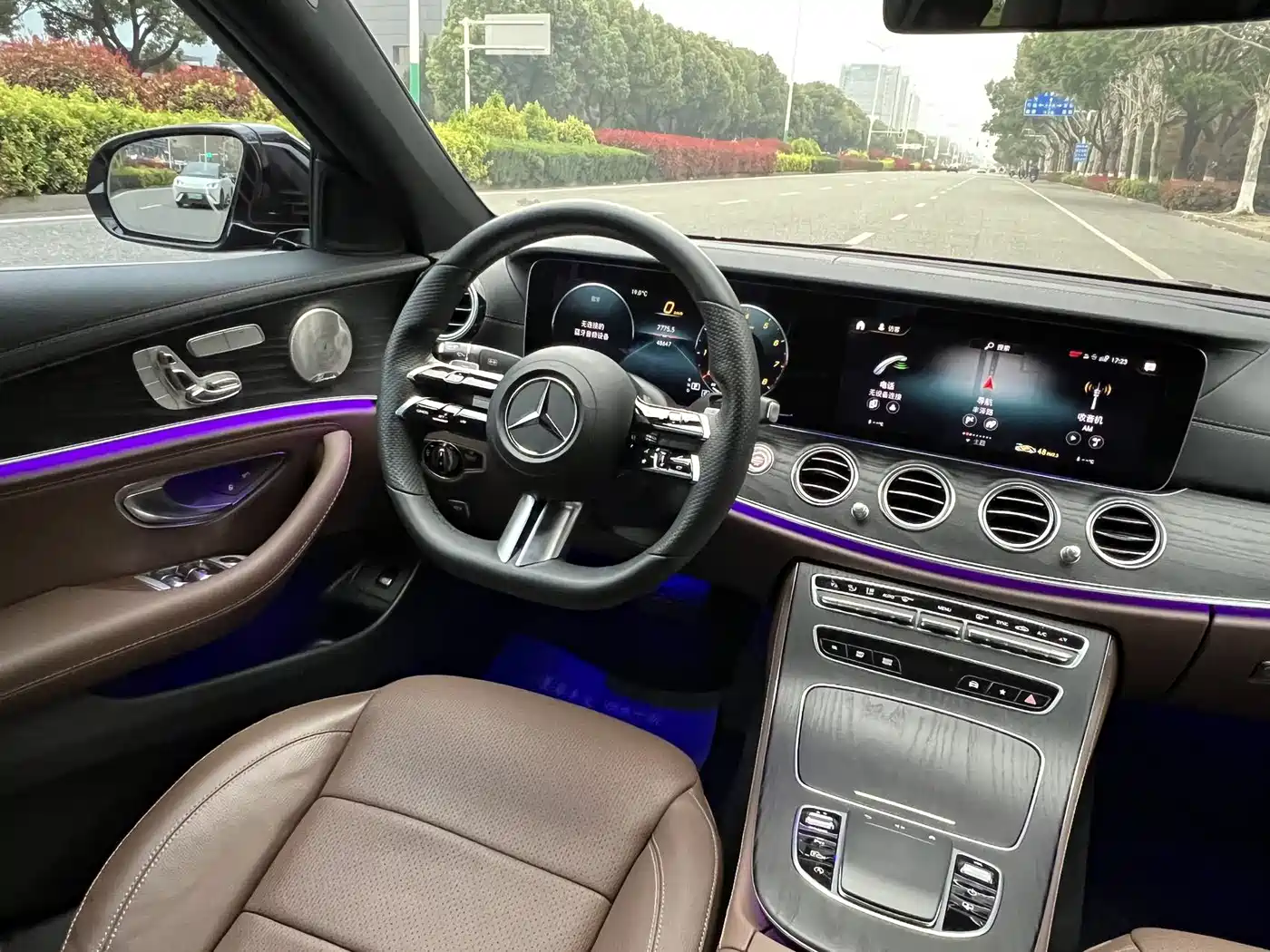 Mercedes-Benz E-Class 2023 E 300 L Sport Luxury фото 15