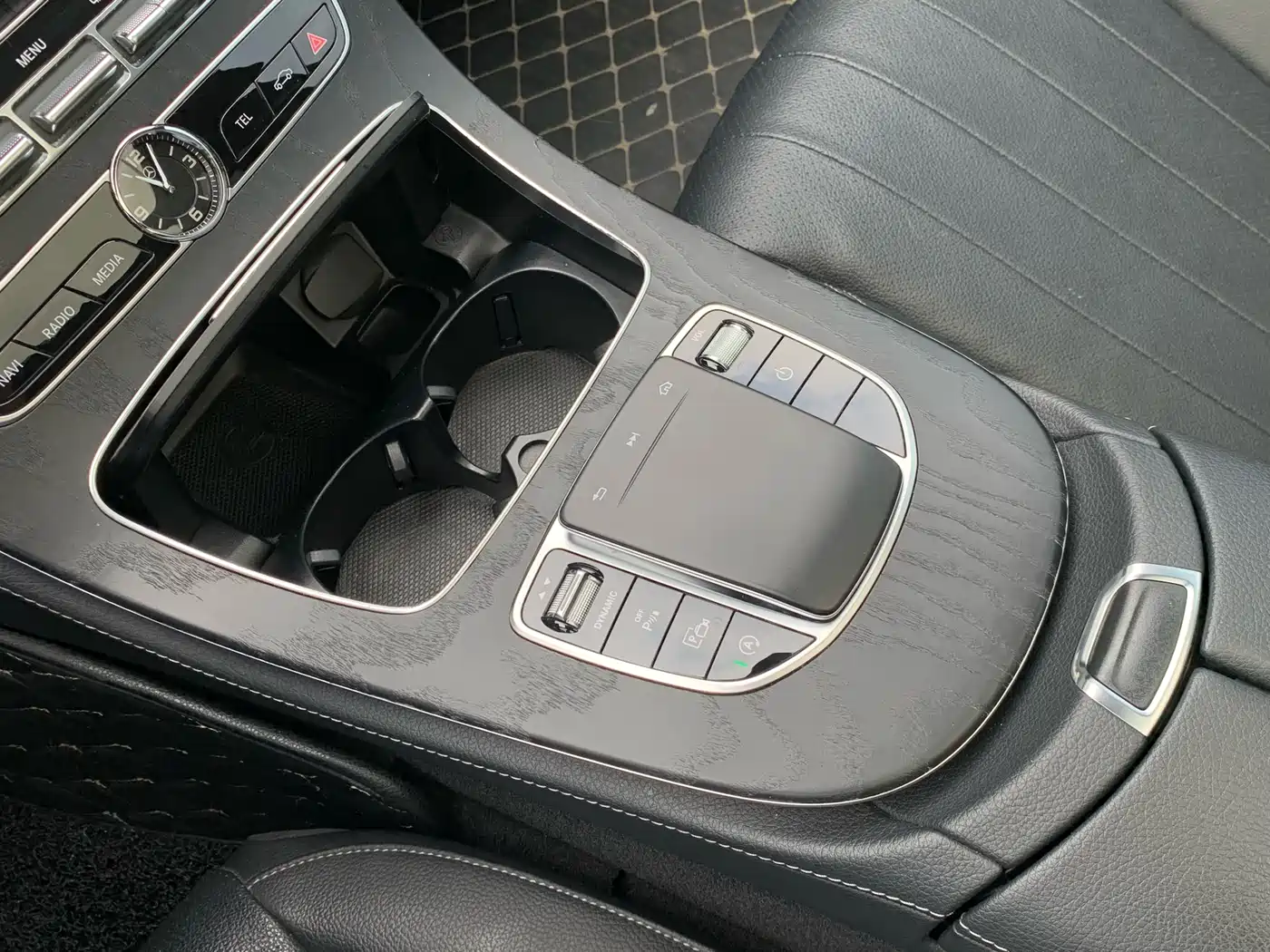 Mercedes-Benz E-Class (Import) 2020 E 260 Sport фото 20