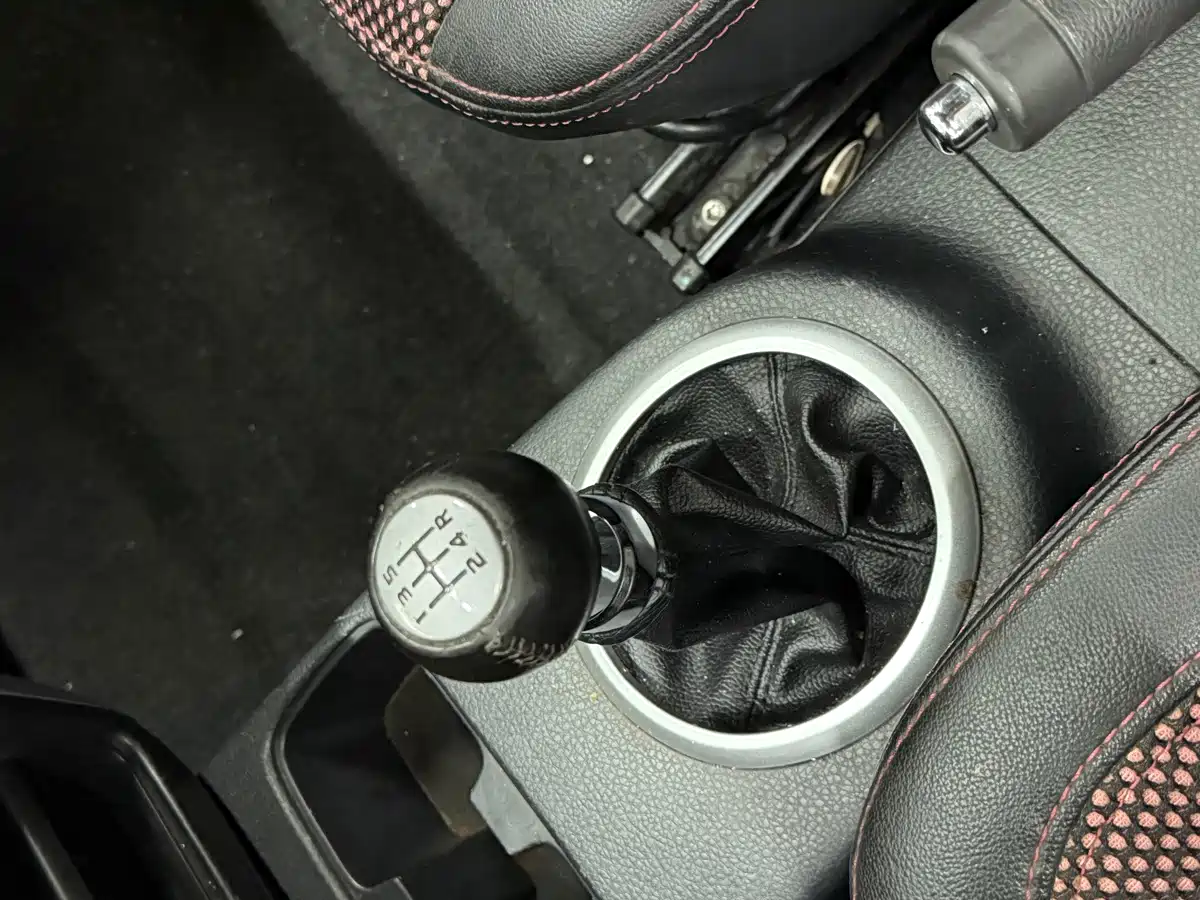 Photo 7 - Suzuki SX4