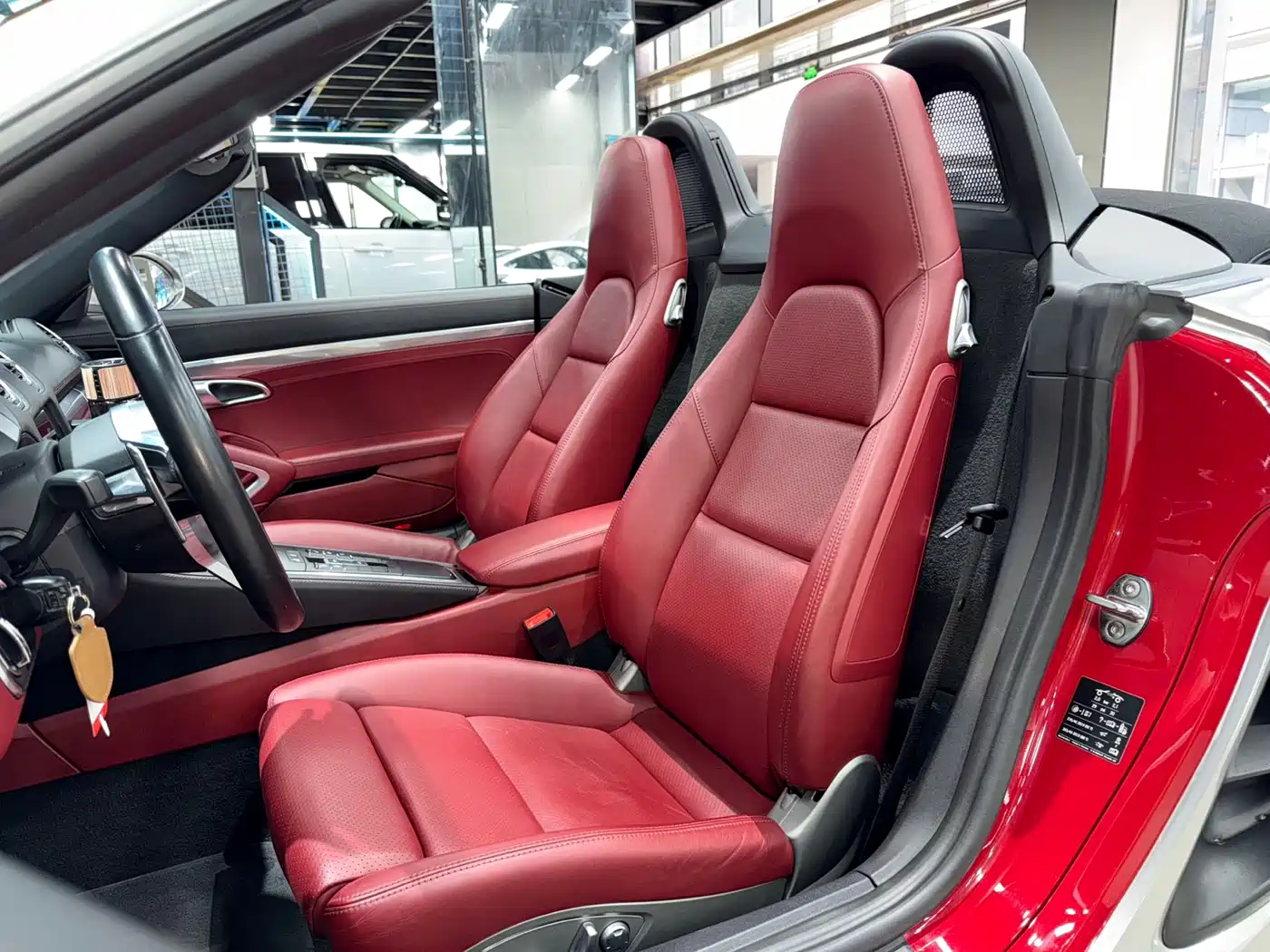Porsche 718 2018 Boxster 2.0T фото 12