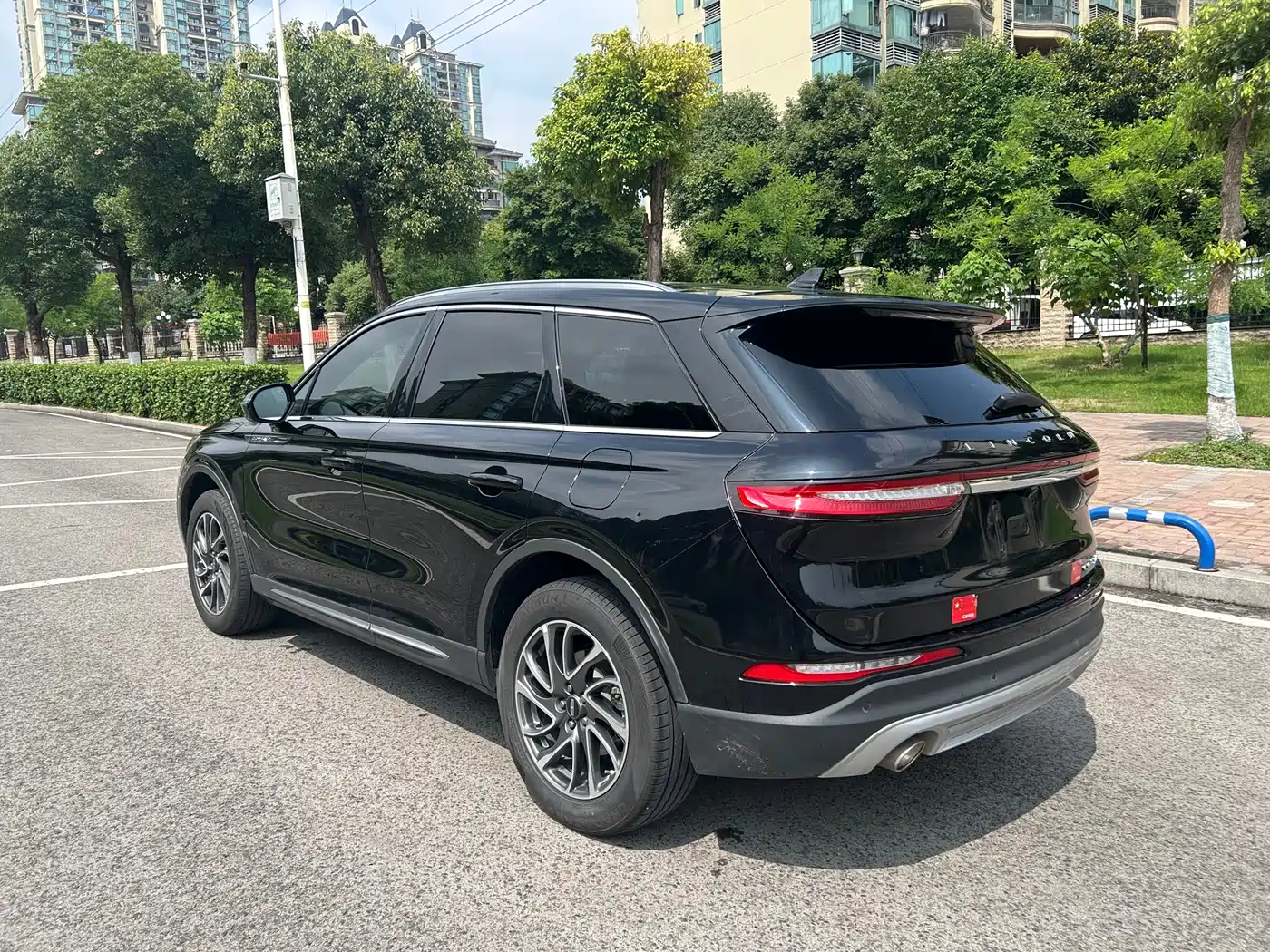 LINCOLN ADVENTURER