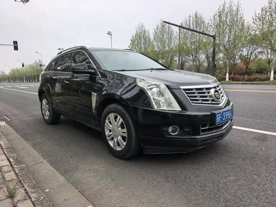 Cadillac SRX 2015 3.0L Elite фото 3