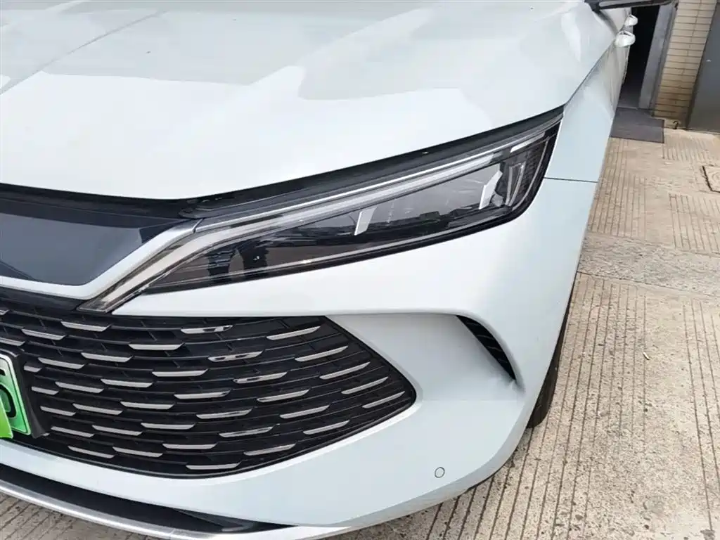 BYD Qin L 2024 DM-i 80KM Superior фото 24