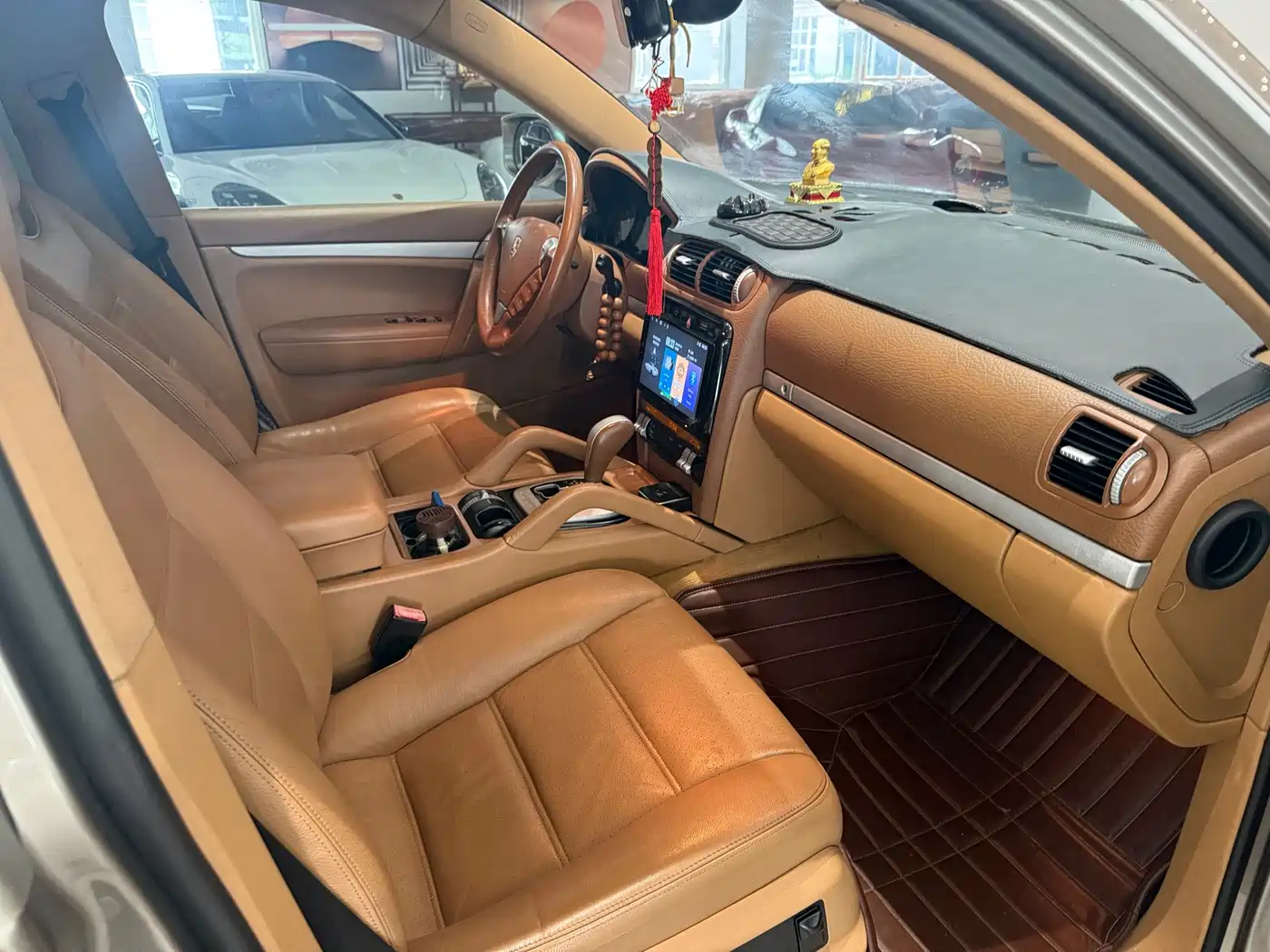 Фото 7 - Porsche Cayenne