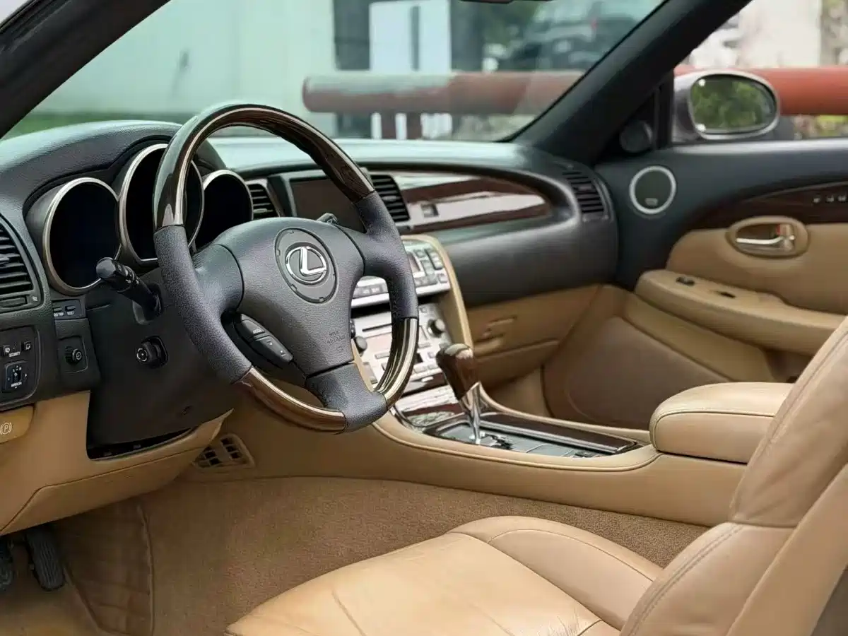 Lexus SC 2009 Model 430 фото 6