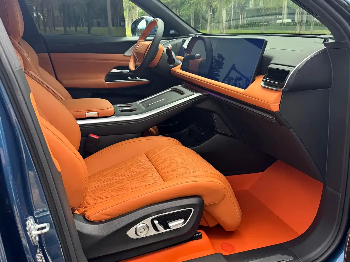 XPeng G9 2025 680 Ultra Long Range AWD Max фото 17