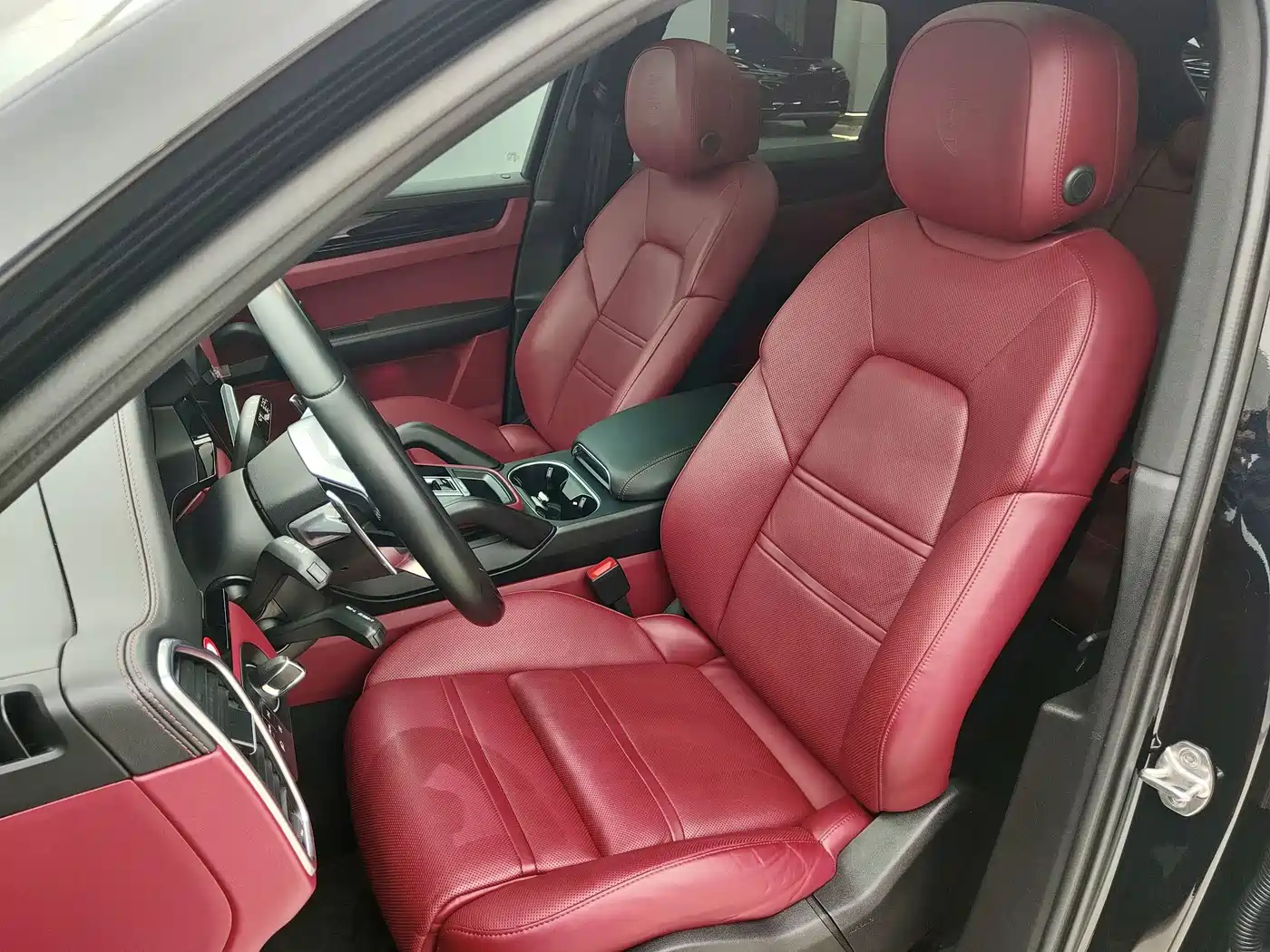 Porsche Cayenne New Energy 2021 Cayenne E-Hybrid 2.0T фото 12