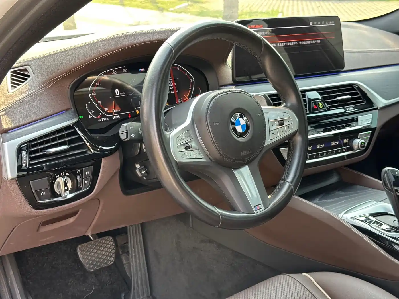 BMW 5 Series 2023 530Li Leading M Sport Package фото 7