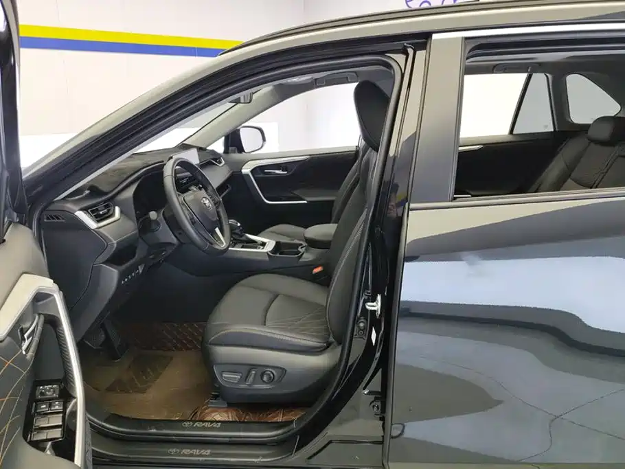 Toyota RAV4 Rongfang 2025 2024 2.0L CVT FWD Style Plus Edition