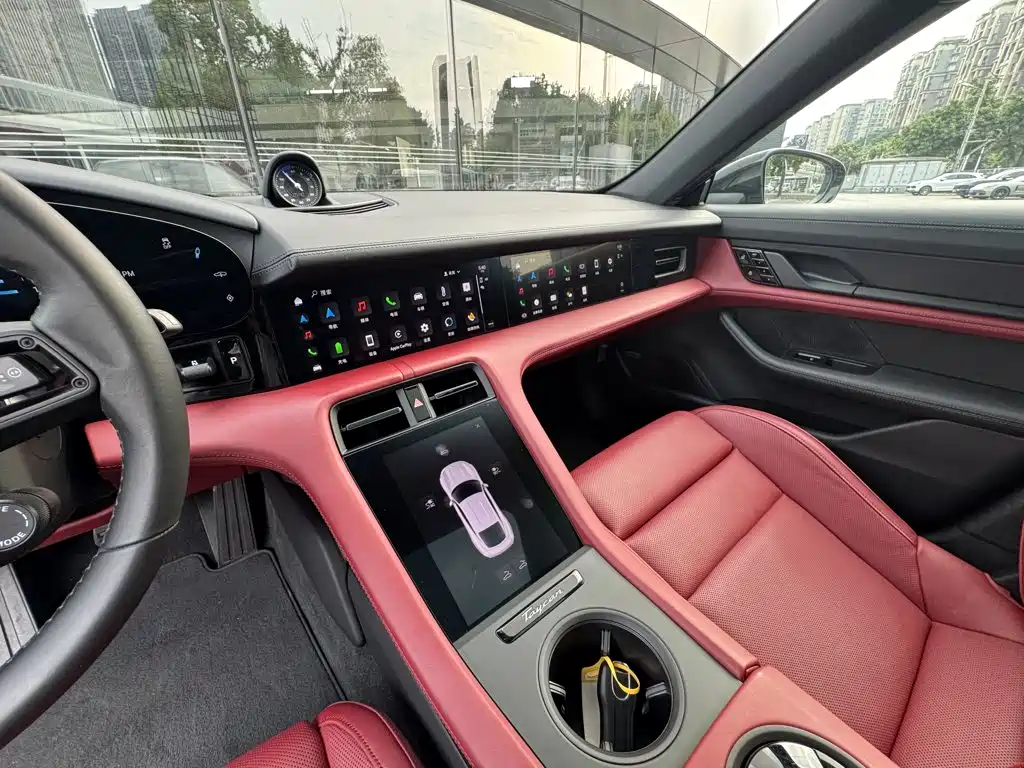 Porsche Taycan 2021 2020 Taycan