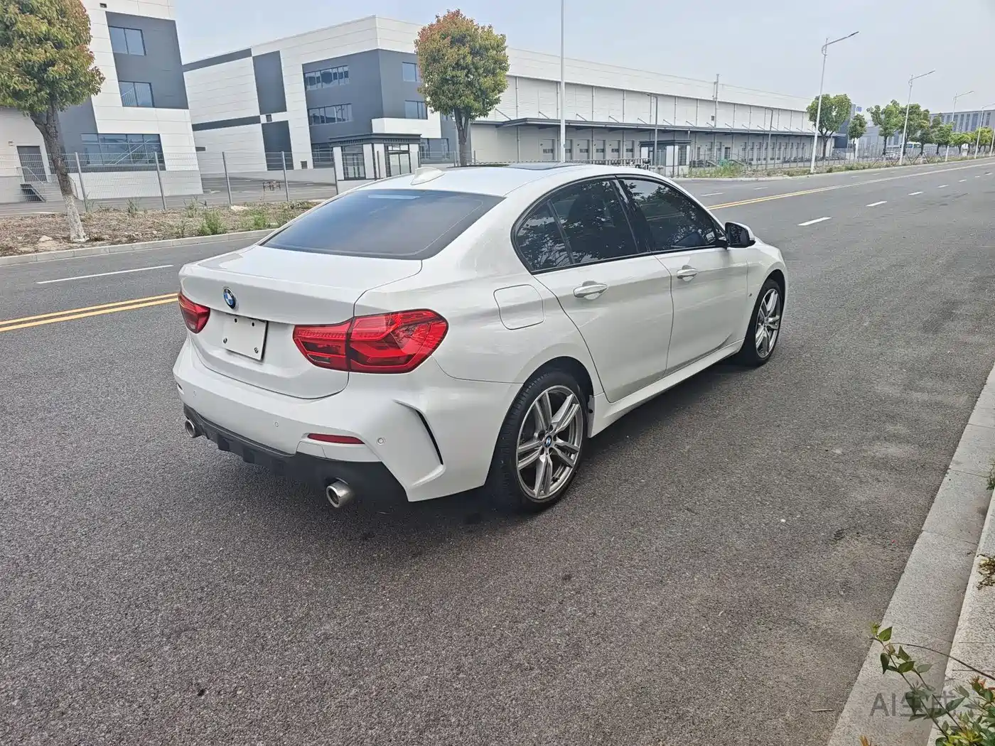 BMW 1 Series 2020 Model 125i Leading M Sport Package фото 10