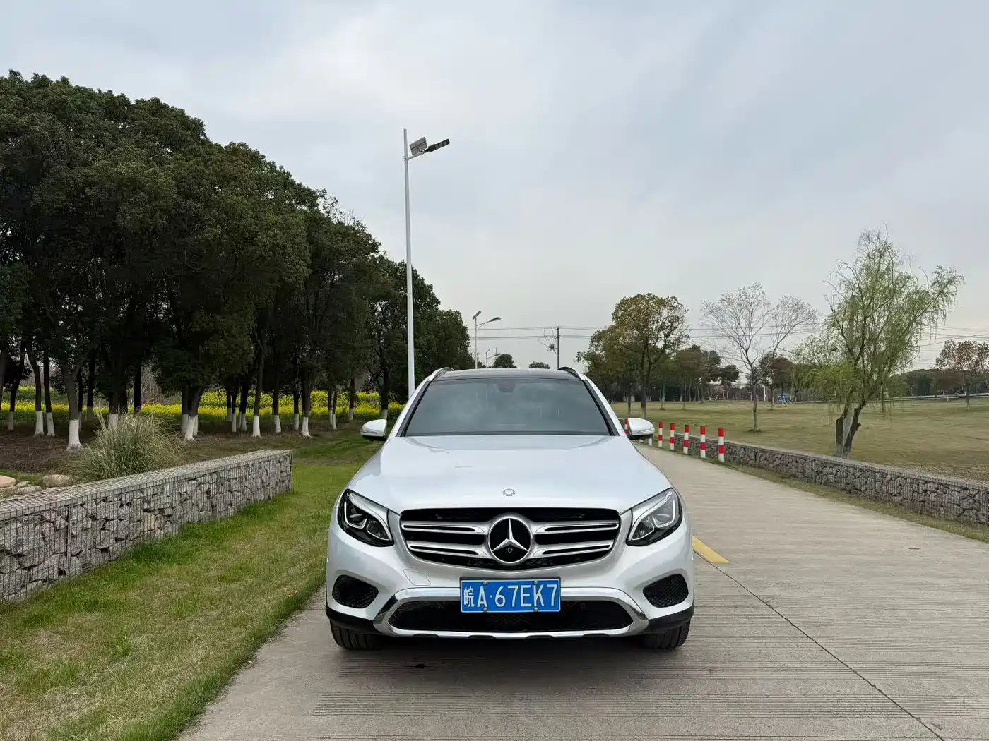 MERCEDES-BENZ GLC