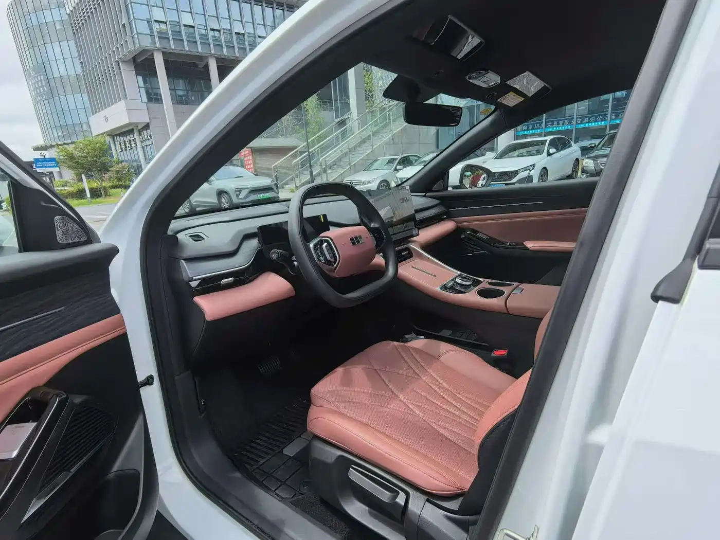 Geely Galaxy Galaxy L6 2026 2025 EM-i 140km Voyage Edition
