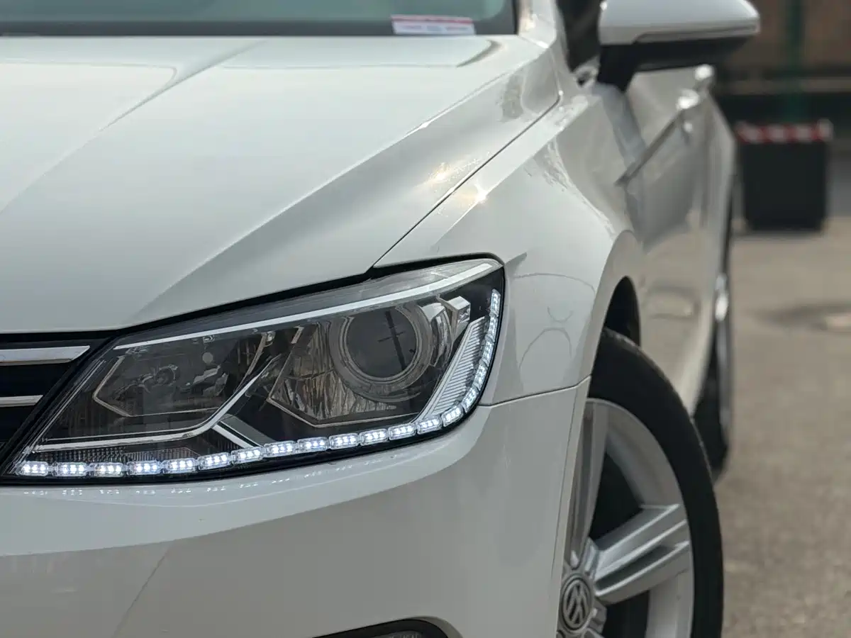 Volkswagen Lamando 2018 230TSI DSG Trend Edition фото 8