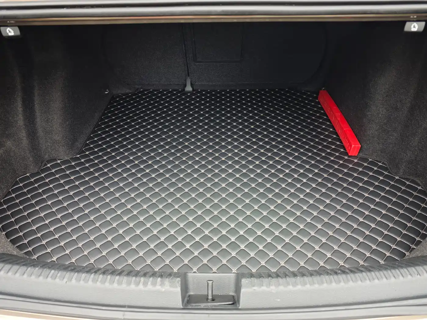 Volkswagen Sagitar 2015 230TSI Automatic Luxury фото 19