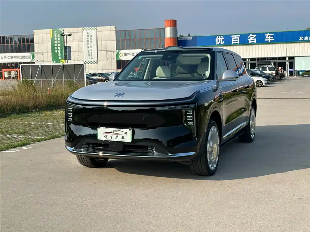 IM Motors IM LS9 2026 Model 52kWh Base Version