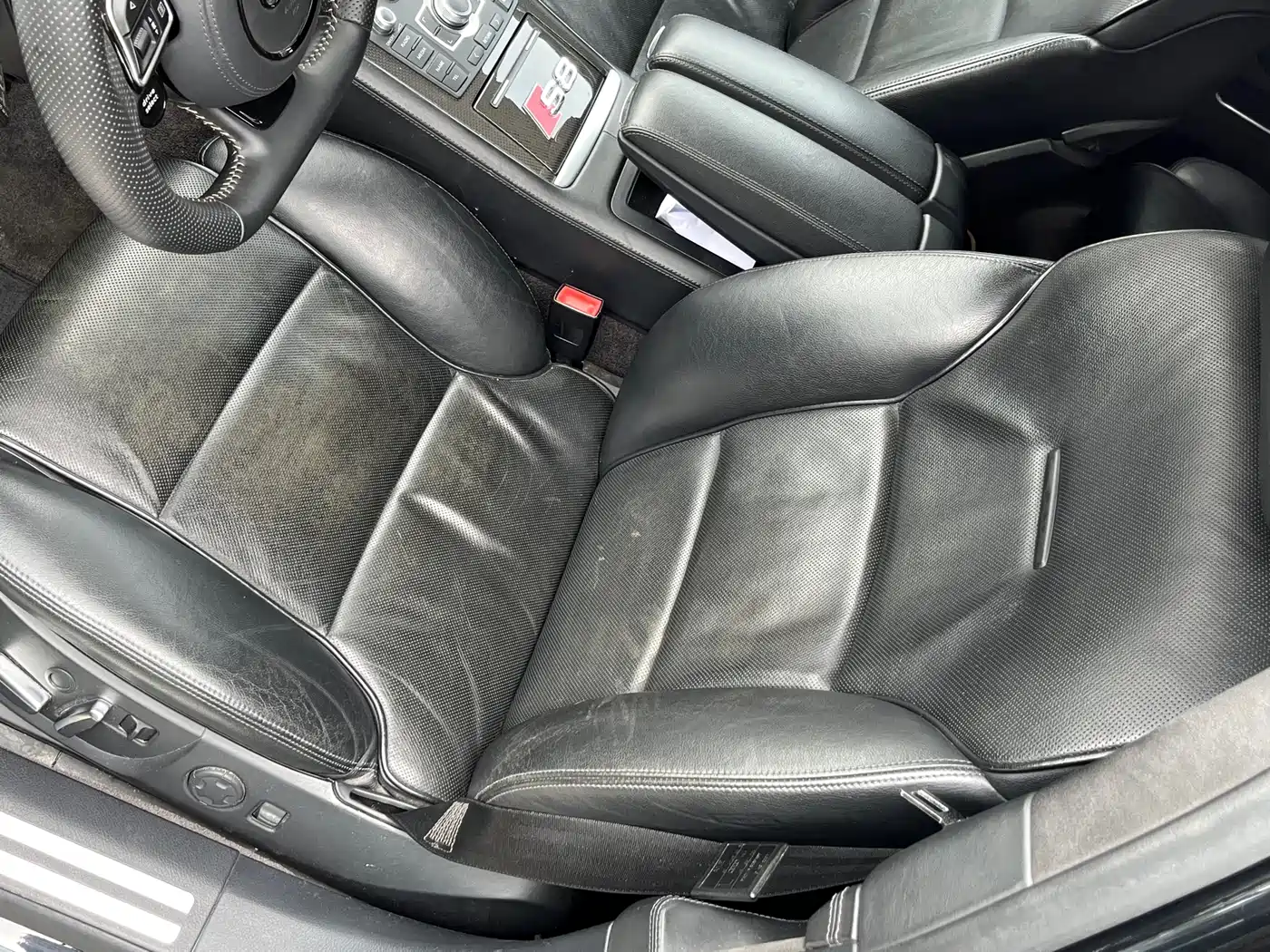 Audi S8 2008 Model S8 5.2FSI quattro фото 8
