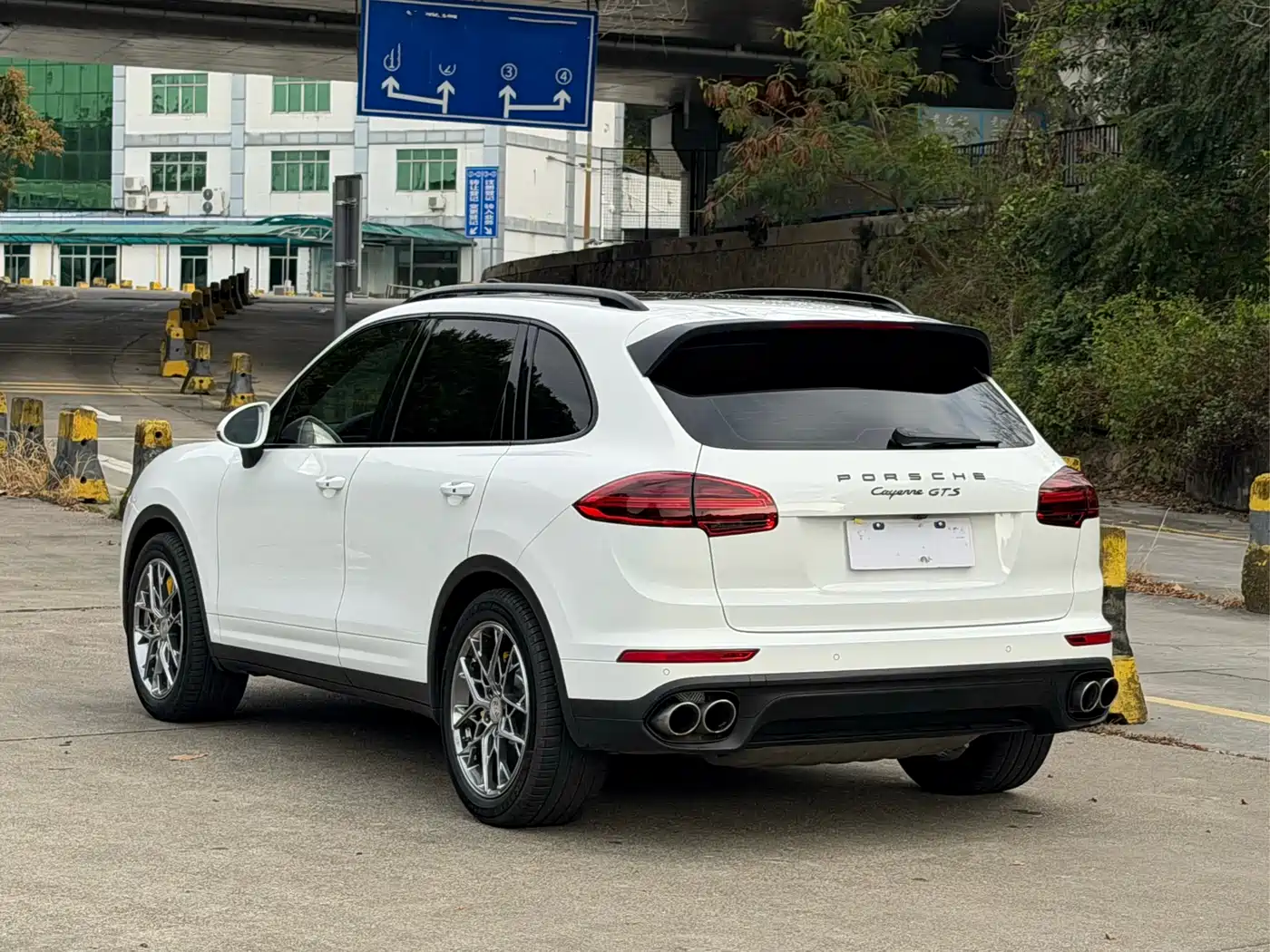 Porsche Cayenne 2015 Cayenne S 3.6T фото 3