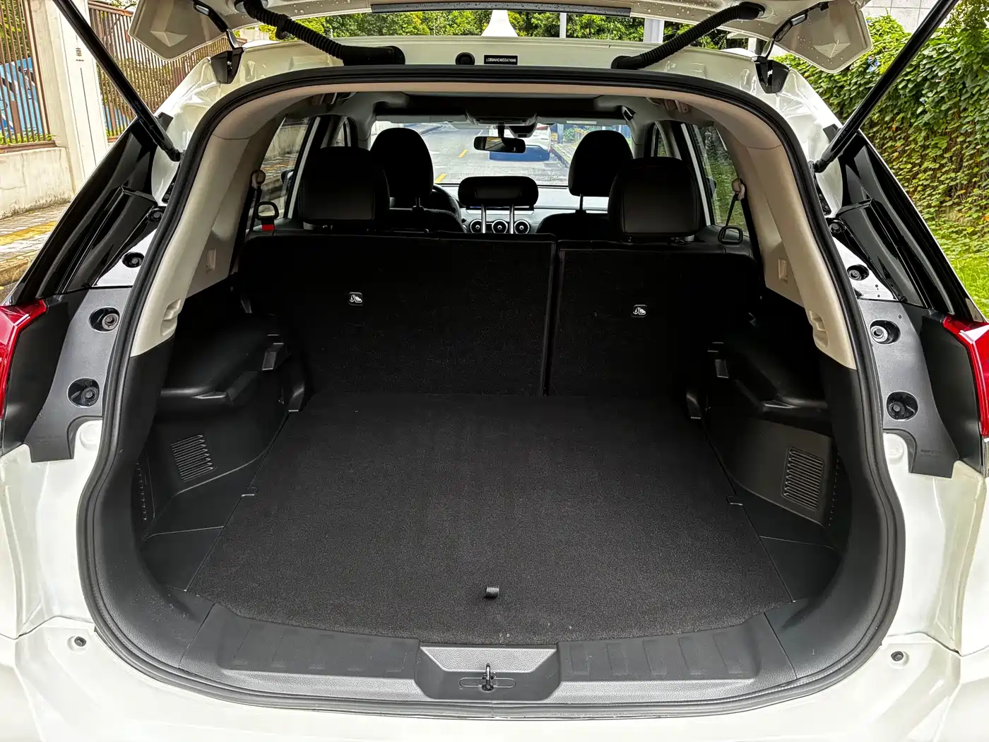 Nissan X-Trail 2026 2025 Honor 2.0L 2WD Leading Edition
