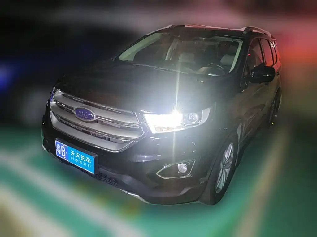Фото 1 - Ford Edge