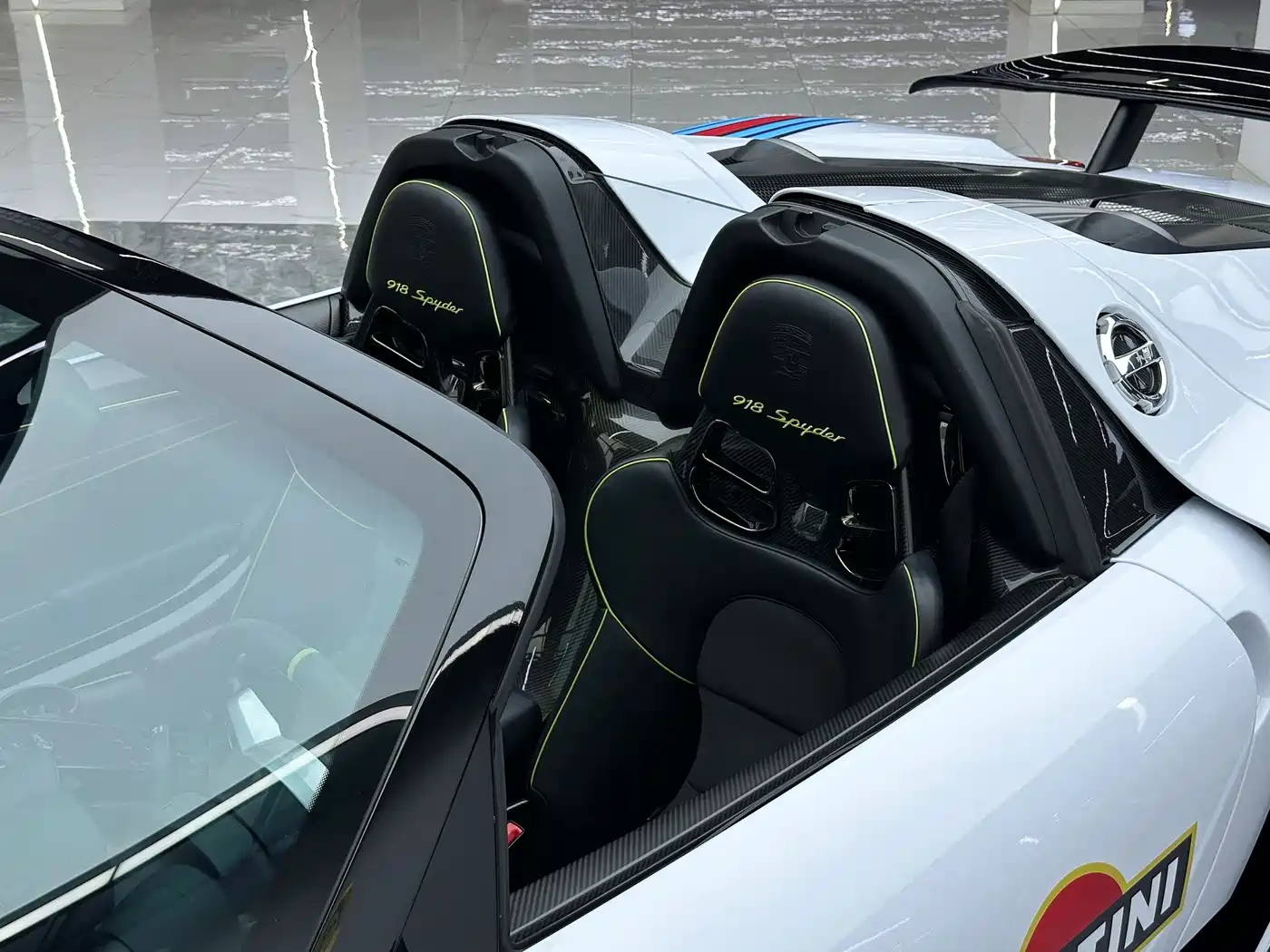 Porsche 918 Spyder 2015 2014 4.6L