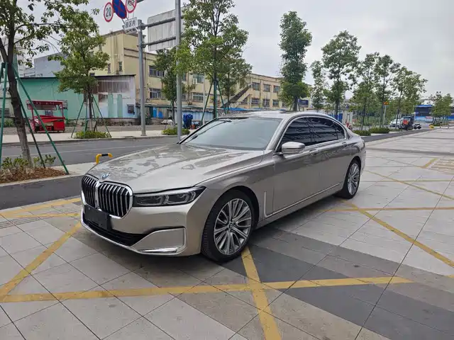 BMW 7 Series 2021