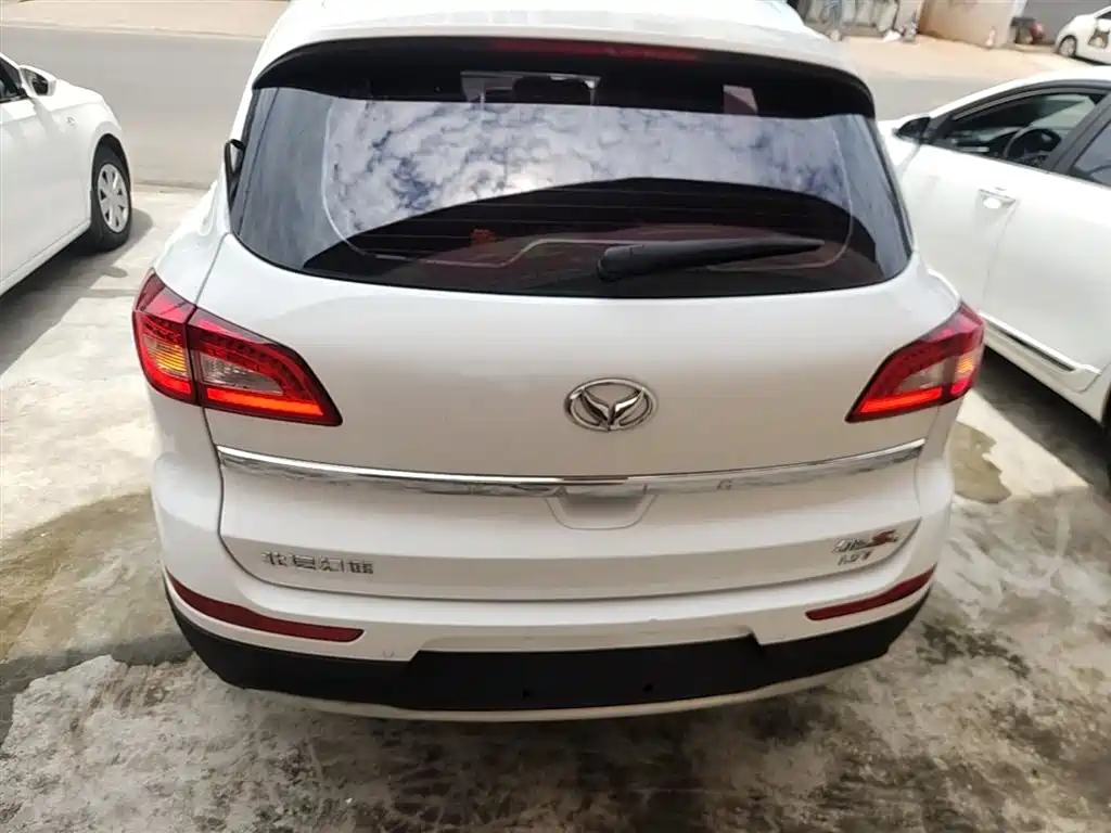 BAIC Huansu S6 2016 2016 1.5T Manual Smart Edition