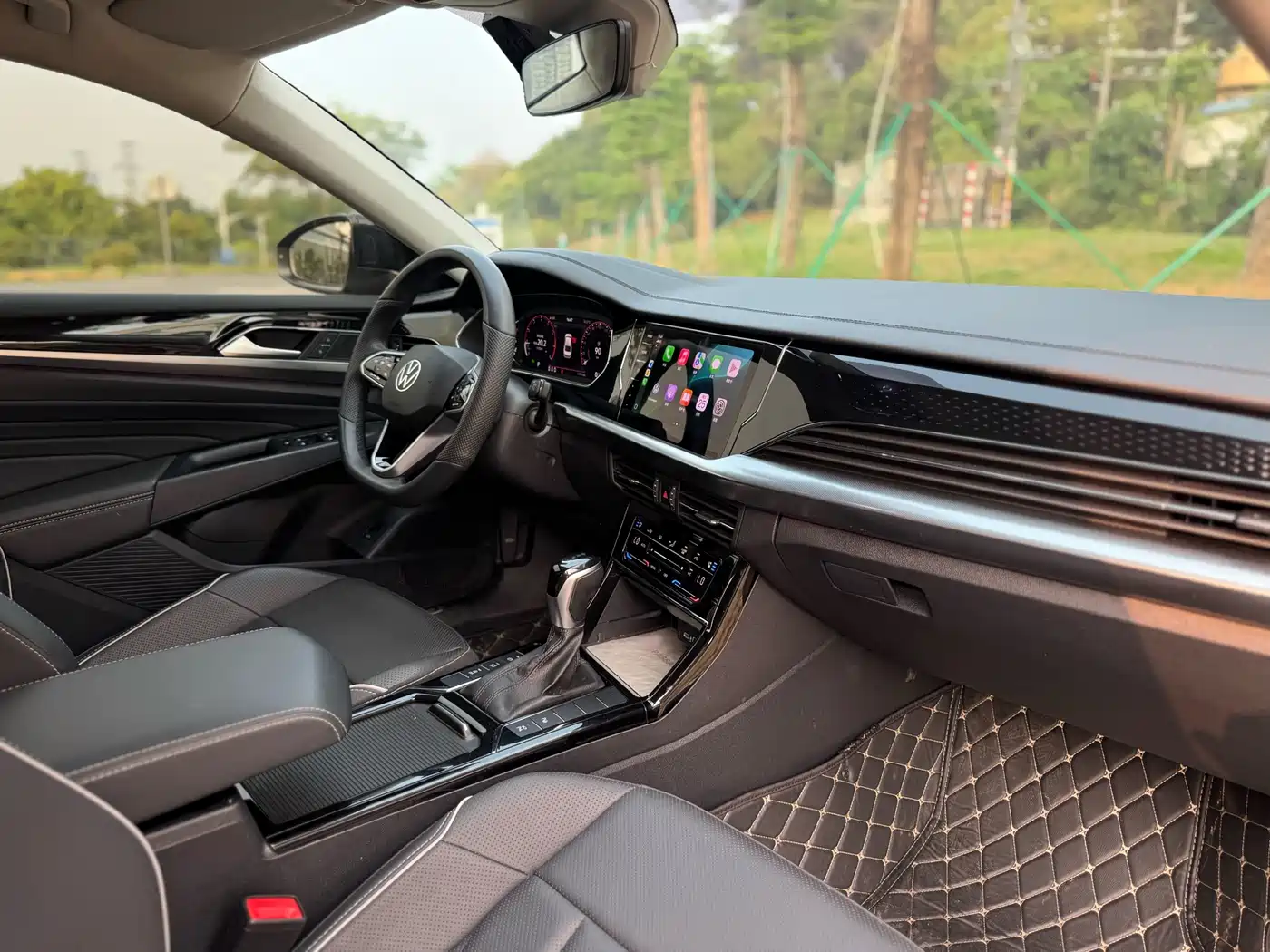 Volkswagen Passat 2024 380TSI Starlight Luxury Edition фото 15
