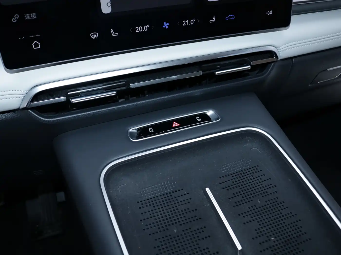 Voyah Auto Voyah Dreamer 2025 EV AWD Flagship Qiankun Edition фото 12