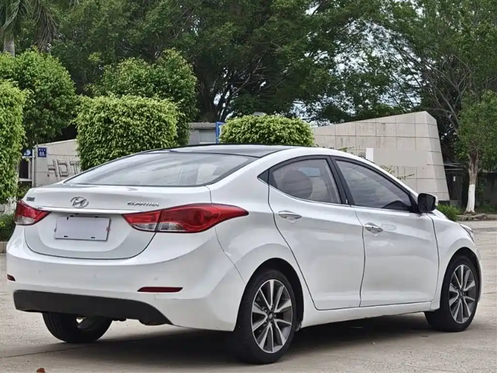 Hyundai Langdong 2015 1.6L Auto Exclusive фото 6