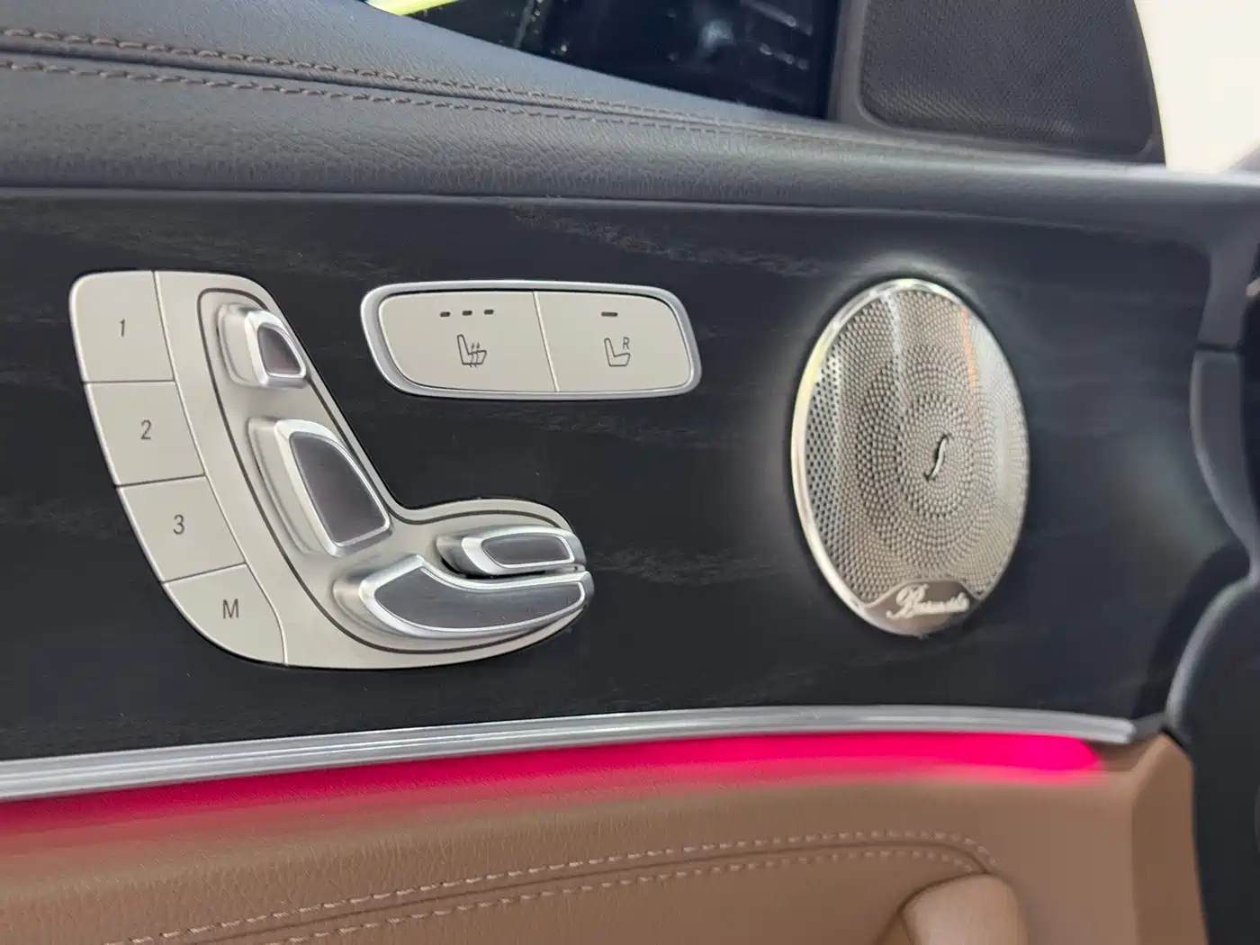 Mercedes-Benz E-Class 2023 E 300 L Sport Luxury фото 7