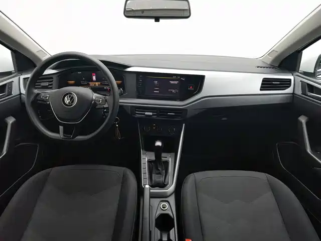 Volkswagen Polo 2023 Facelift Plus 1.5L Auto Joyful Living Edition — фото 5