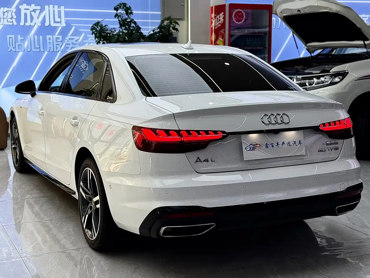Audi A4L 2022 40 TFSI Luxury Dynamic фото 8