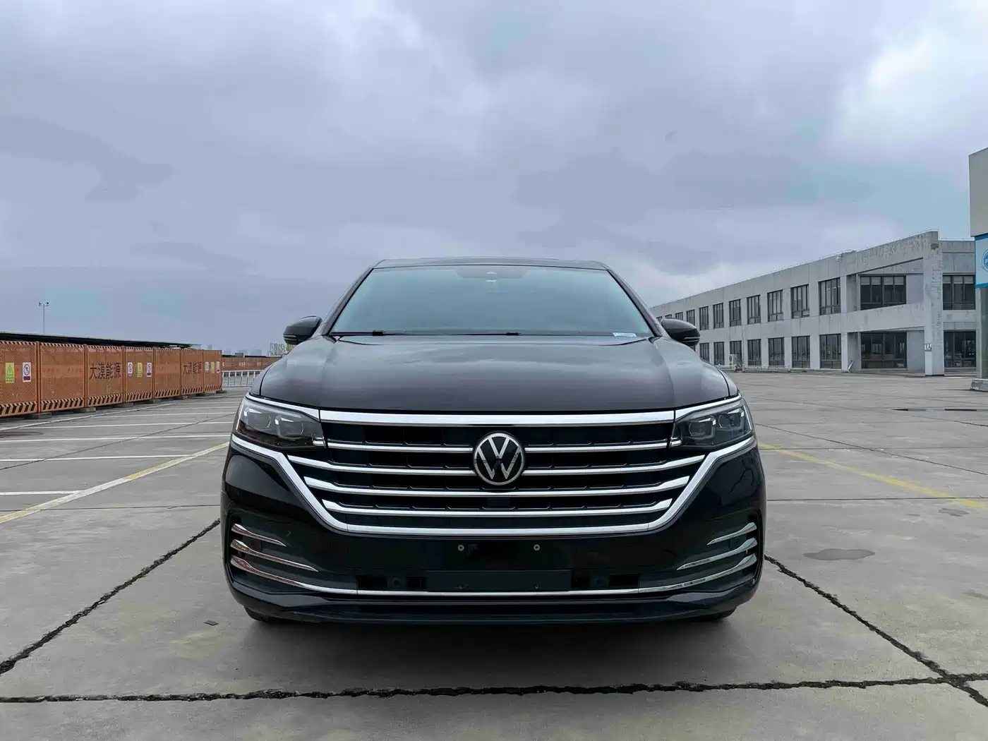 Volkswagen Viloran 2024 380TSI Executive Edition фото 2